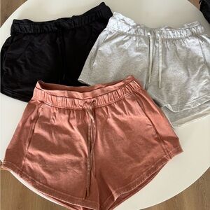 Lululemon Inner Glow HR shorts, 3”